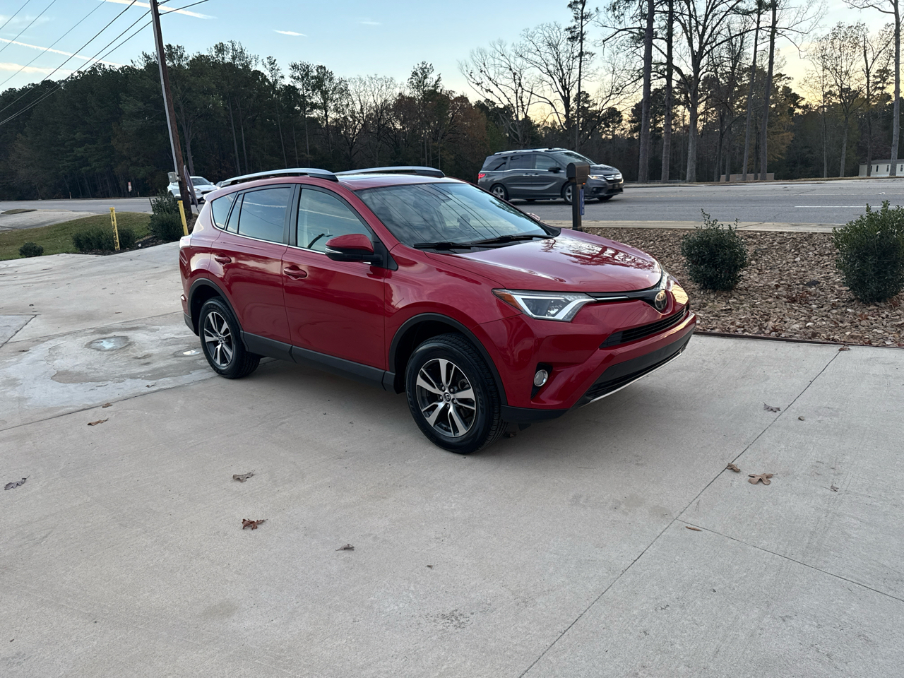 2017 Toyota RAV4 XLE FWD