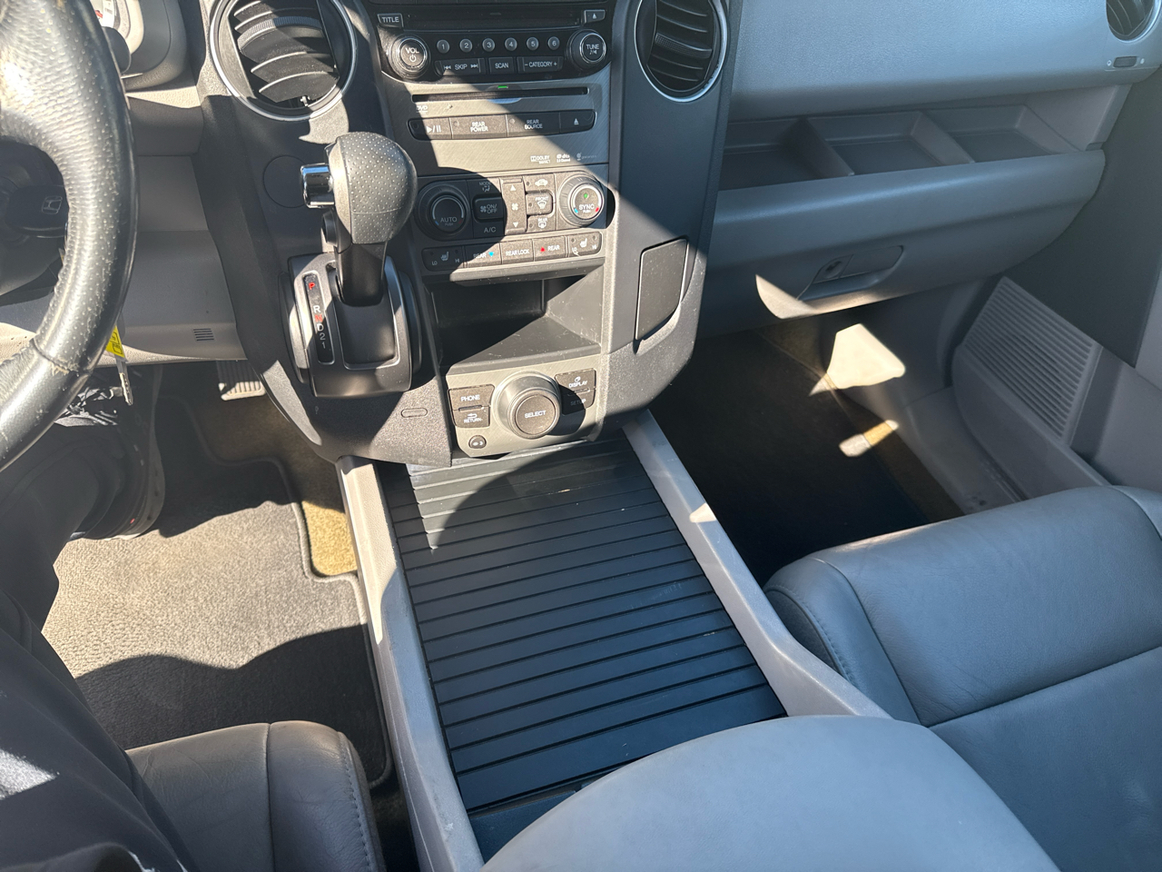 Honda Pilot EX-L 2WD 5-Spd AT with DVD 2015