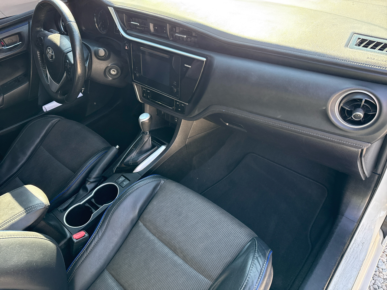 Toyota Corolla SE 2017