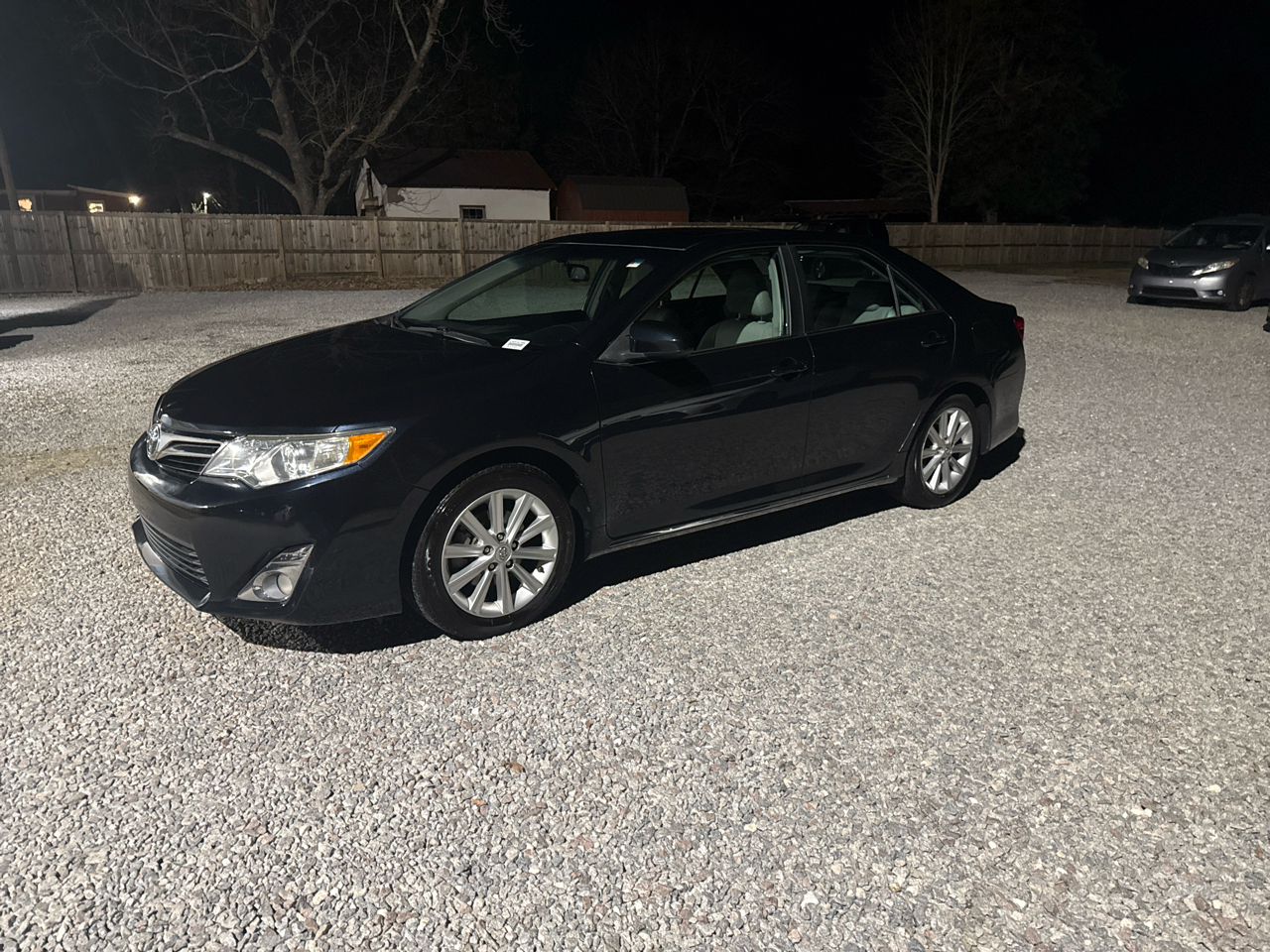 Toyota Camry XLE V6 2014