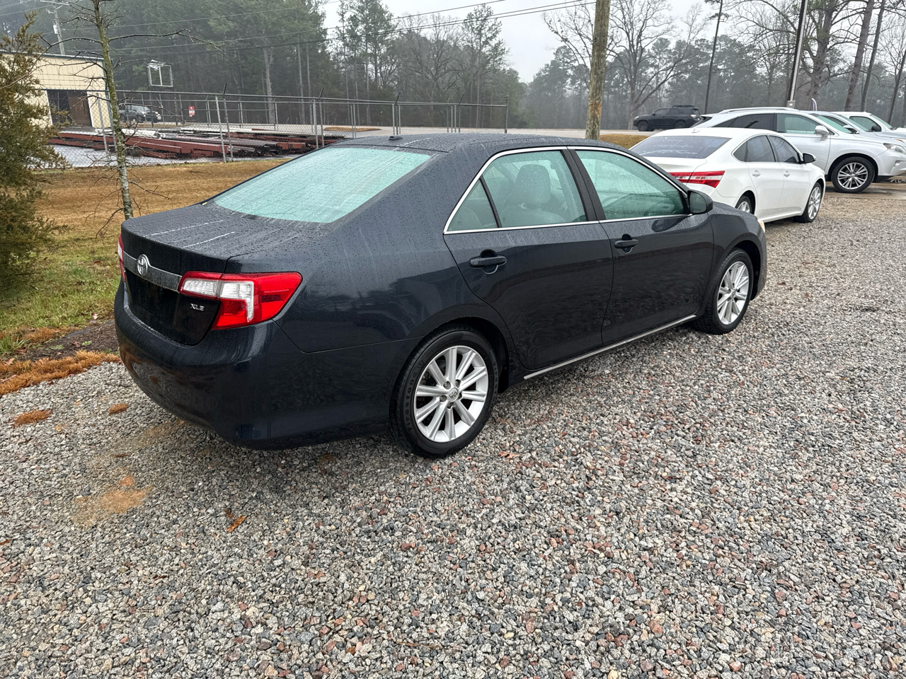 Toyota Camry XLE V6 2014