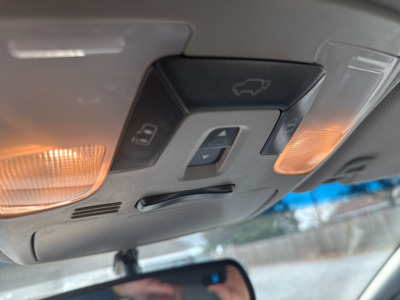 Toyota Sienna XLE FWD 8-Passenger V6 2016