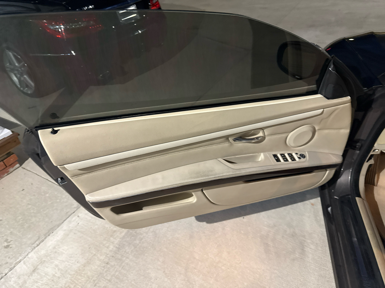 BMW 3-Series 328i Convertible 2011