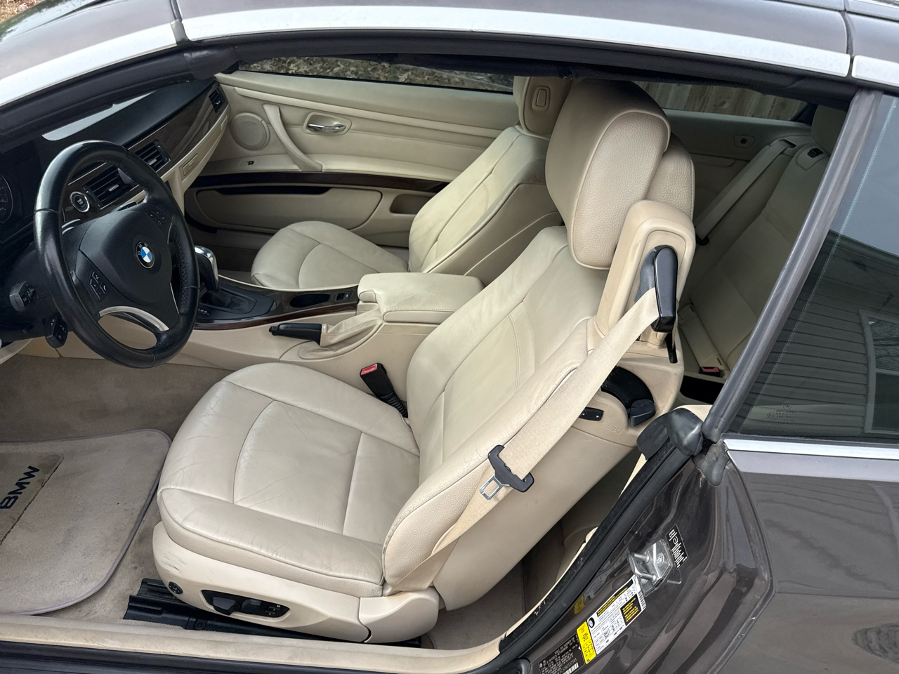 BMW 3-Series 328i Convertible 2011