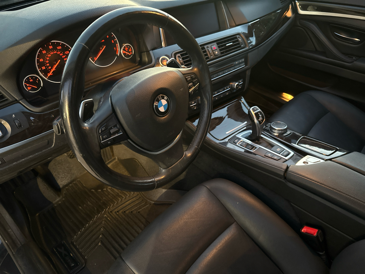 BMW 5-Series 535i xDrive 2016