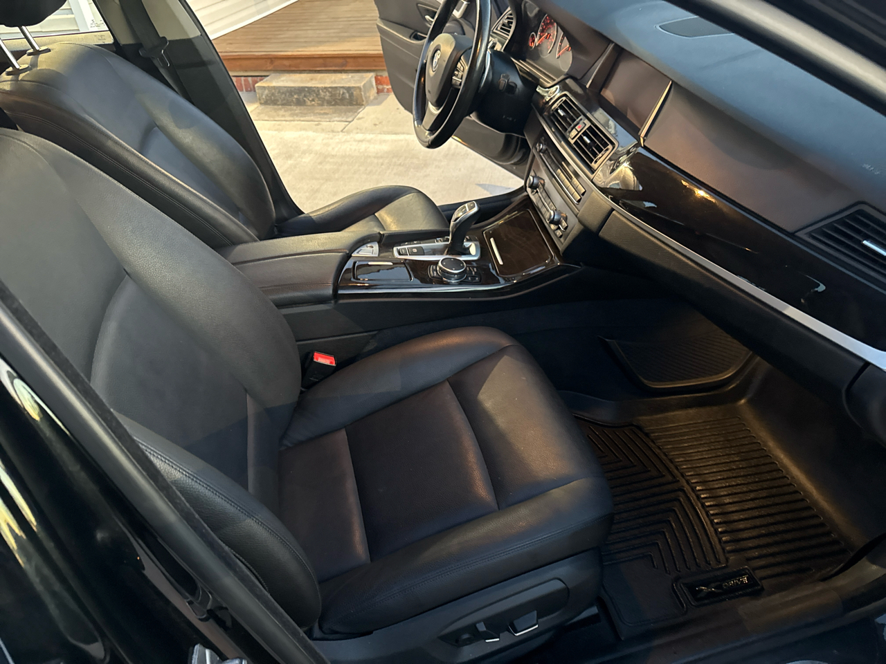 BMW 5-Series 535i xDrive 2016