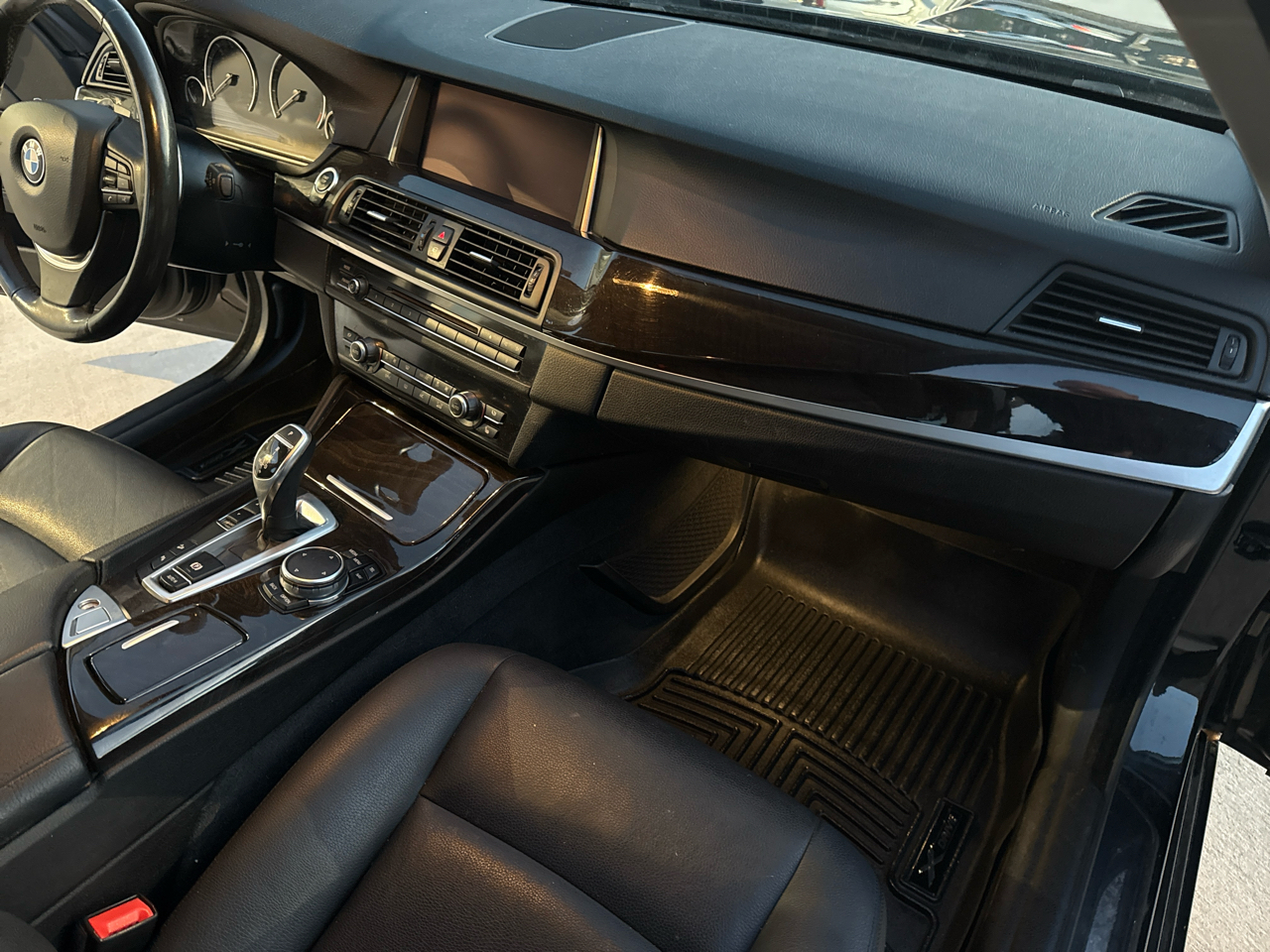 BMW 5-Series 535i xDrive 2016