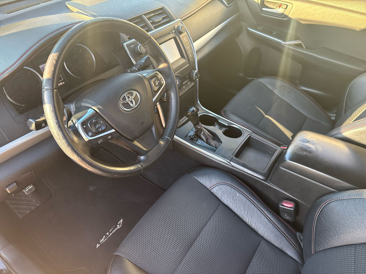 Toyota Camry SE 2017