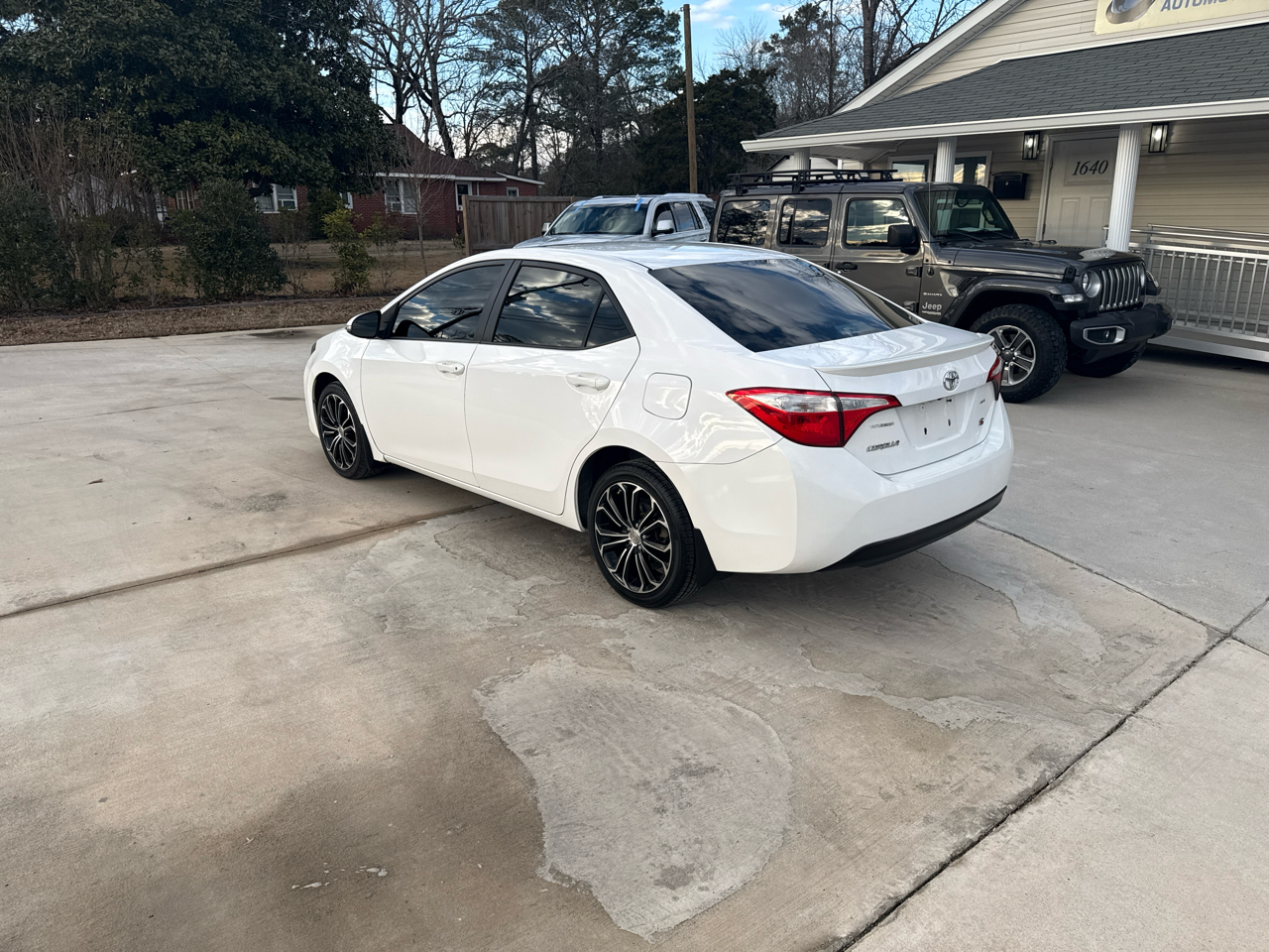 Toyota Corolla  2015