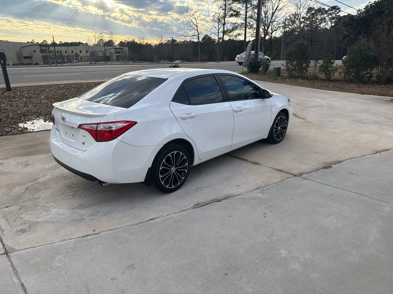 Toyota Corolla  2015