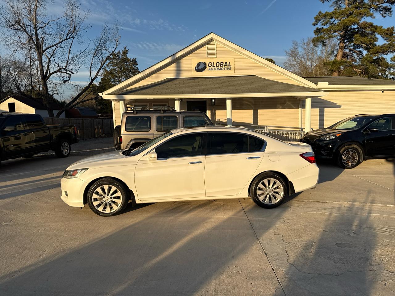 Honda Accord EX-L V6 Sedan AT with Navigation 2015