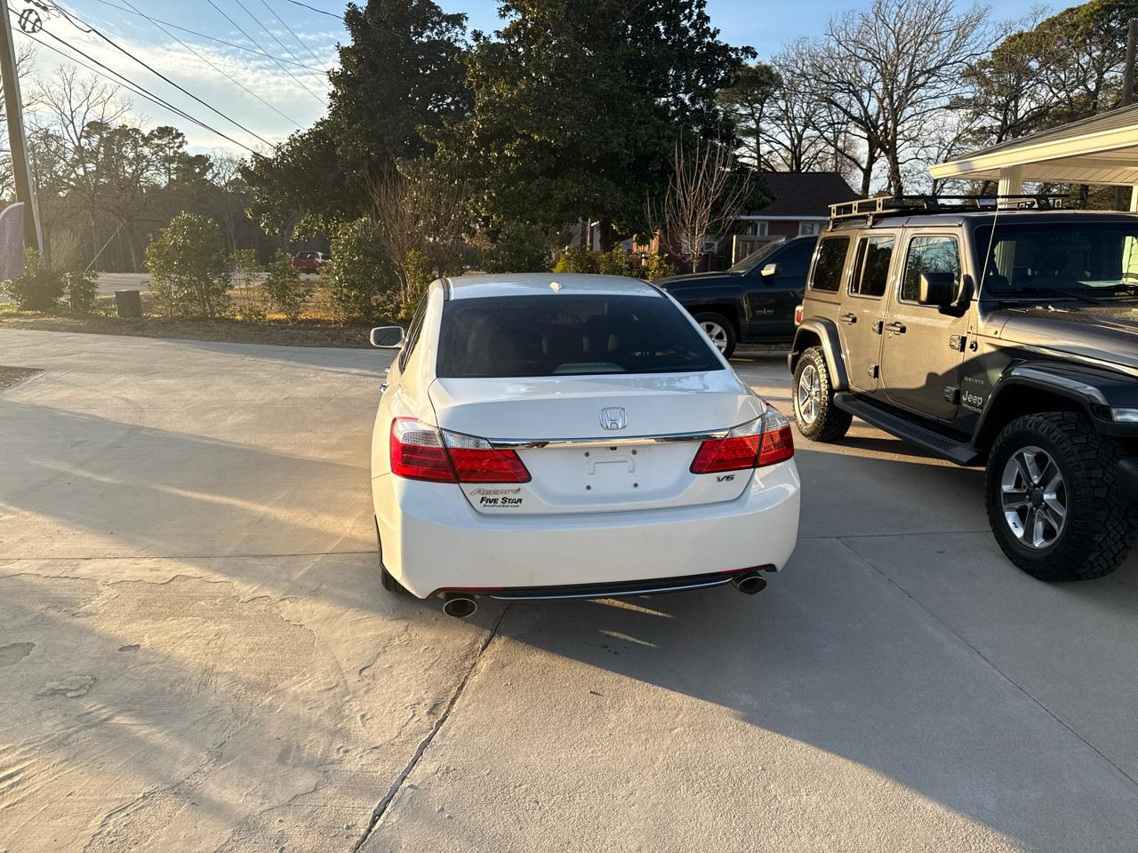 Honda Accord EX-L V6 Sedan AT with Navigation 2015