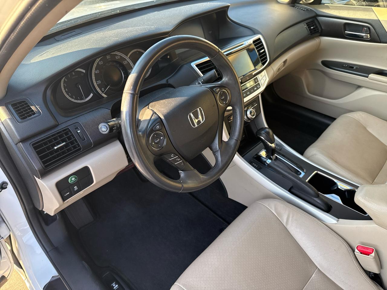 Honda Accord EX-L V6 Sedan AT with Navigation 2015