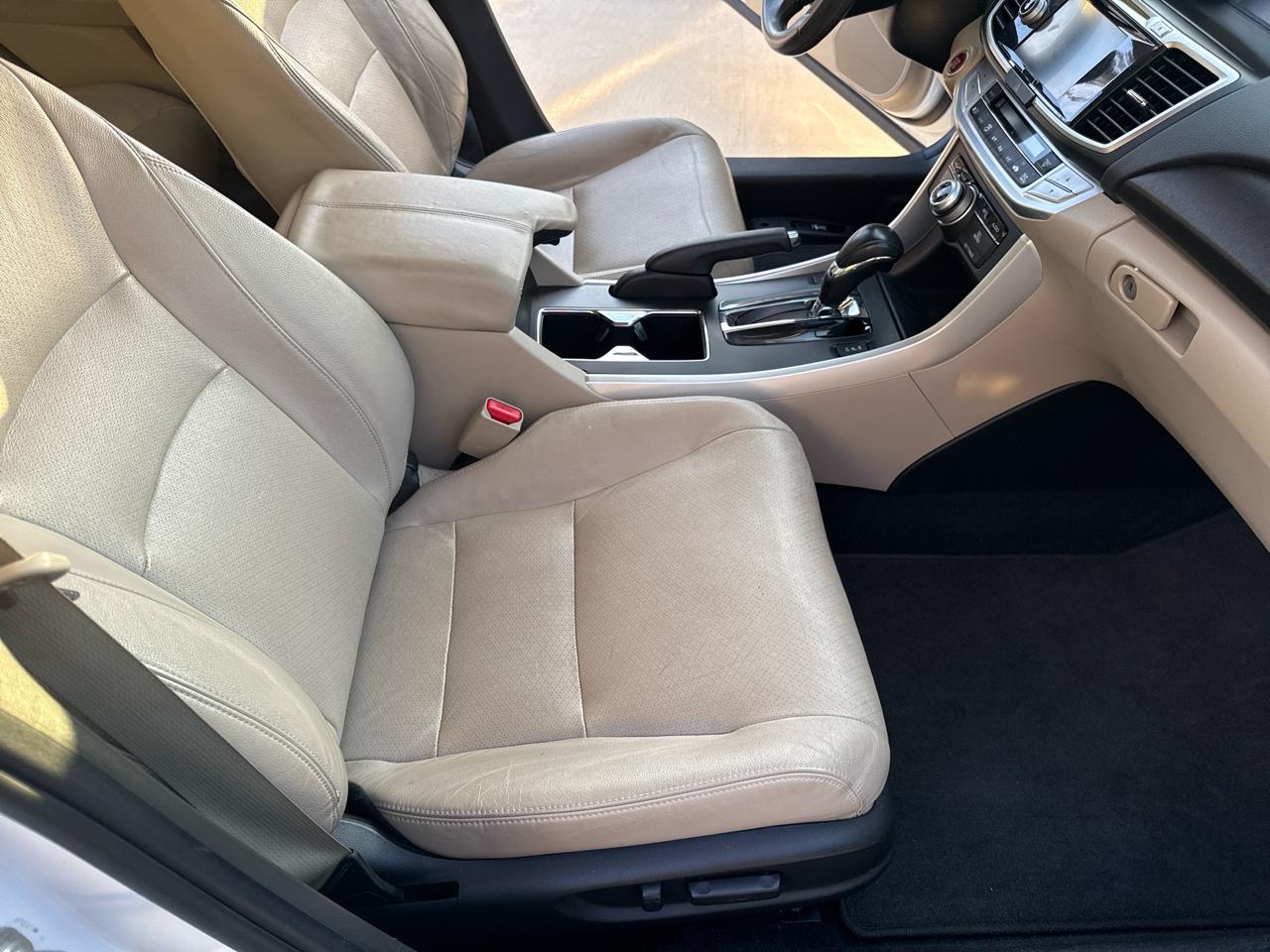 Honda Accord EX-L V6 Sedan AT with Navigation 2015