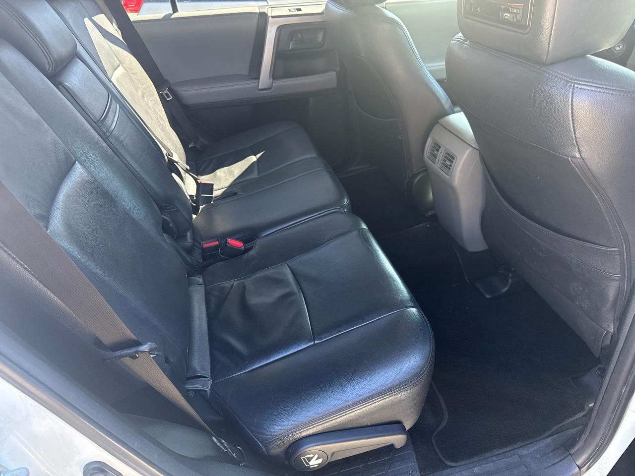 Toyota 4Runner SR5 2WD 2012