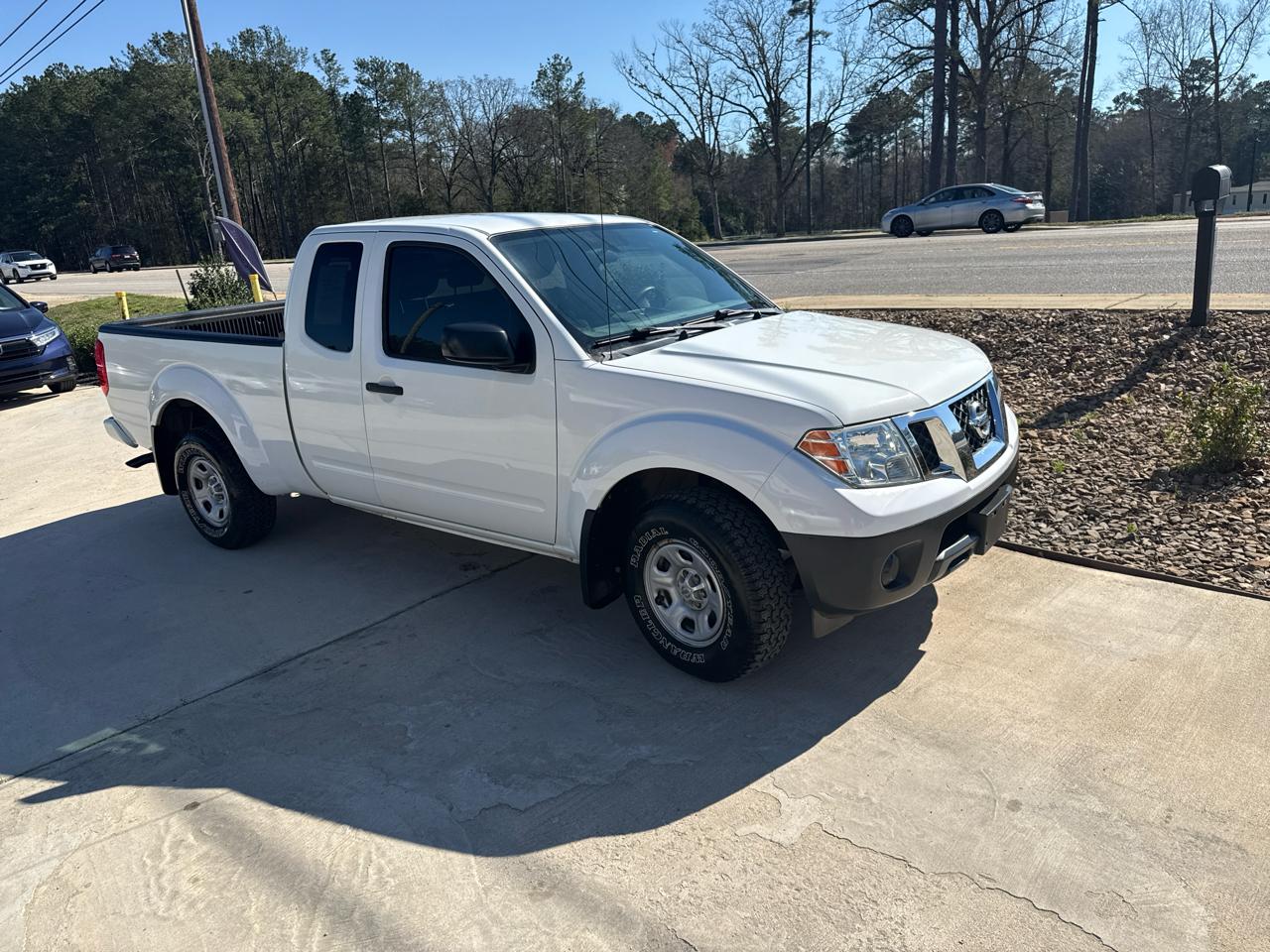 Nissan Frontier S King Cab I4 5AT 2WD 2018
