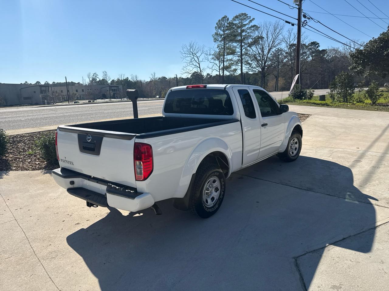 Nissan Frontier S King Cab I4 5AT 2WD 2018