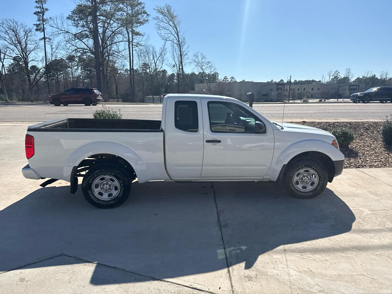 Nissan Frontier S King Cab I4 5AT 2WD 2018