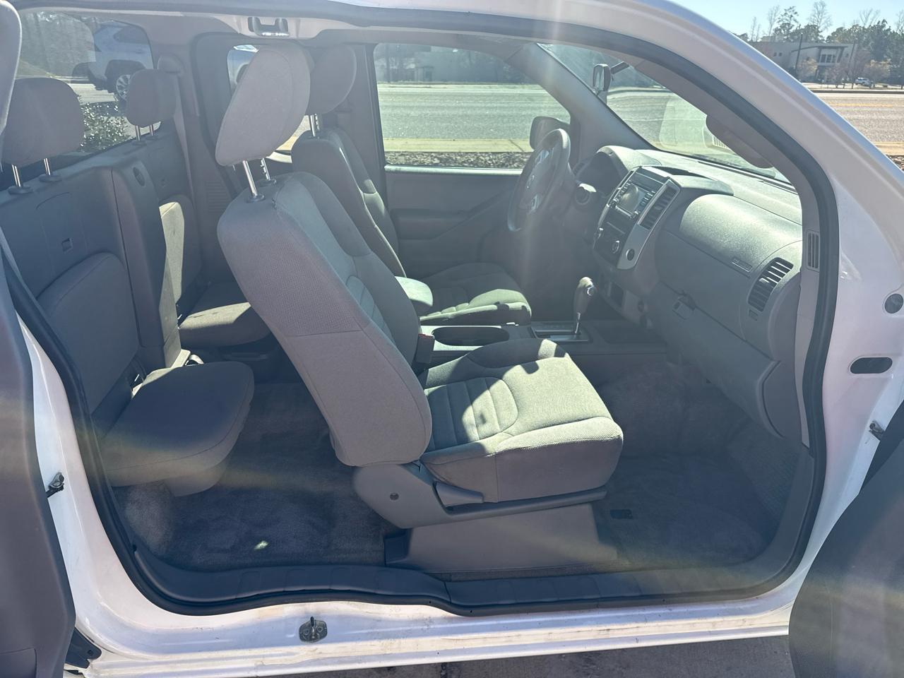 Nissan Frontier S King Cab I4 5AT 2WD 2018