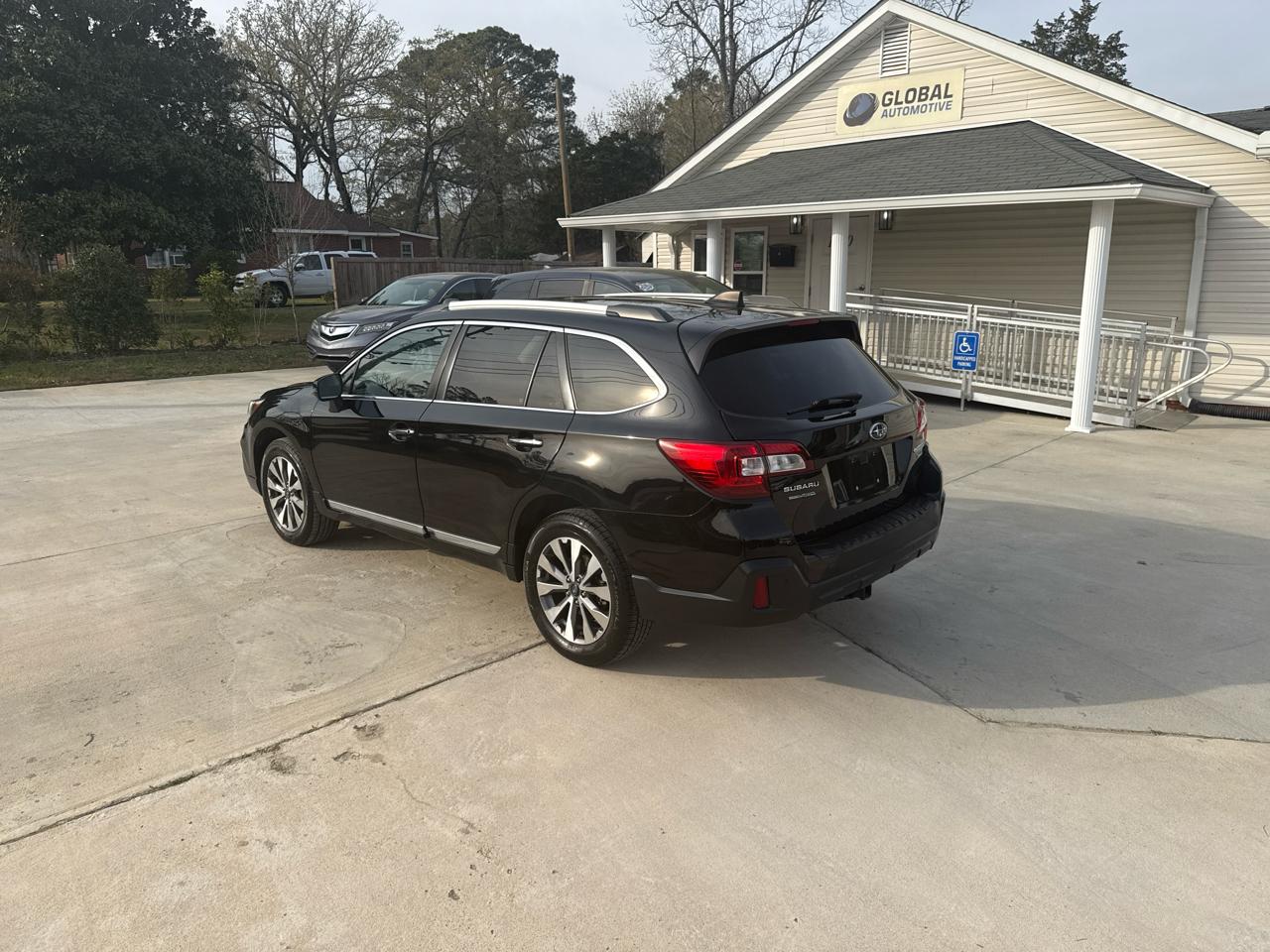 Subaru Outback 3.6R Touring 2019
