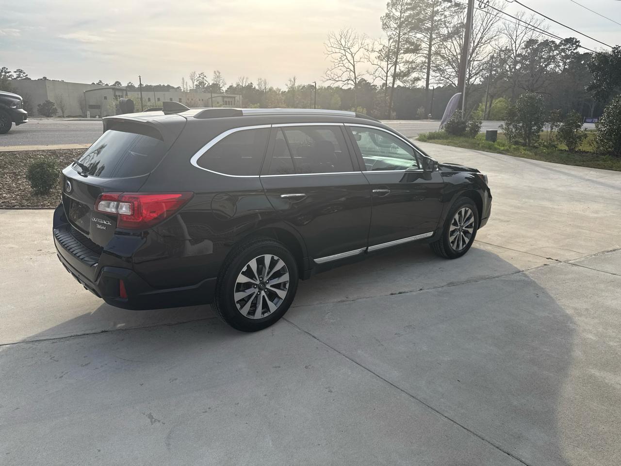 Subaru Outback 3.6R Touring 2019