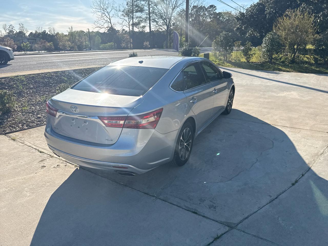 Toyota Avalon XLE Premium 2016