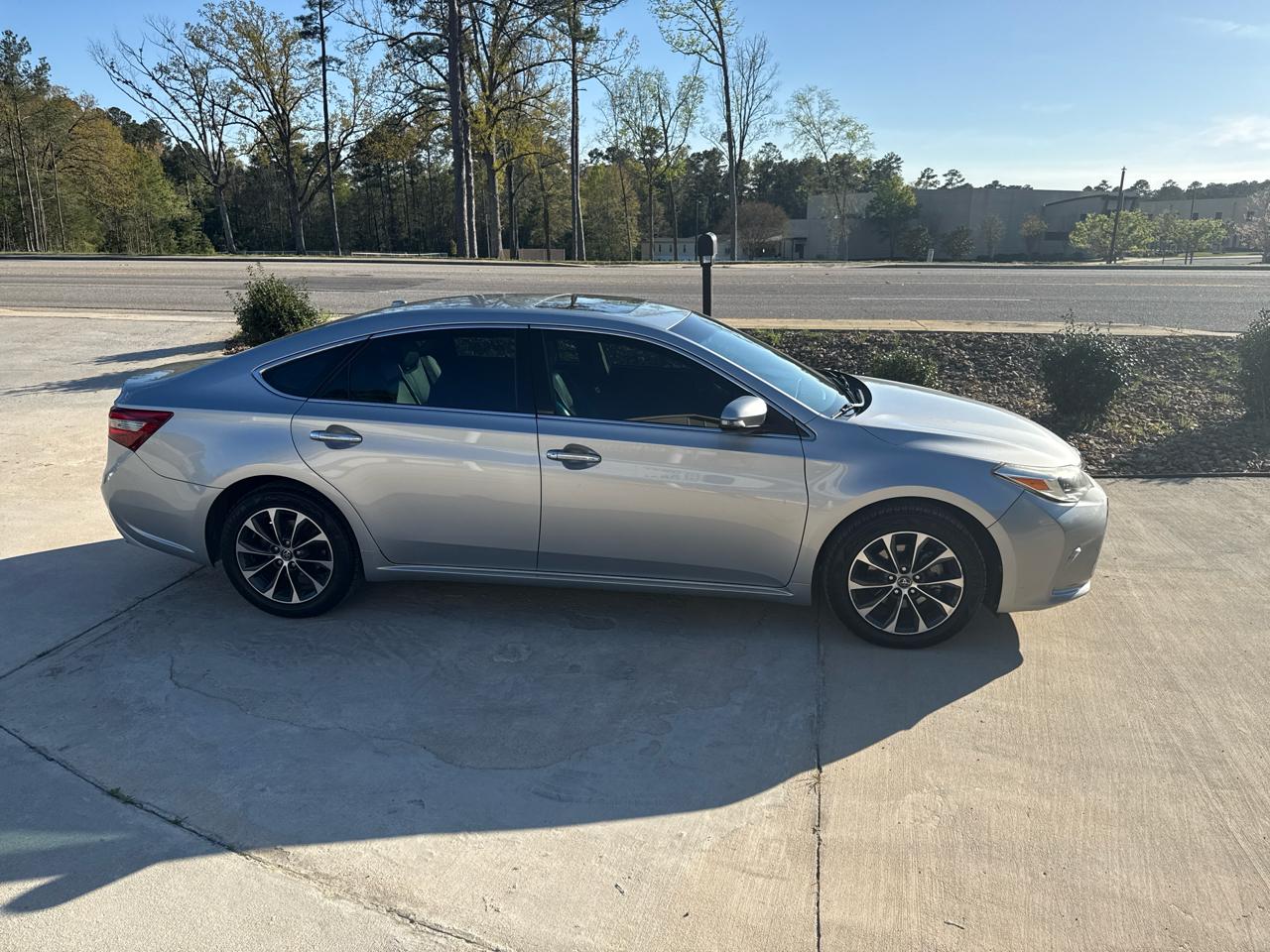 Toyota Avalon XLE Premium 2016