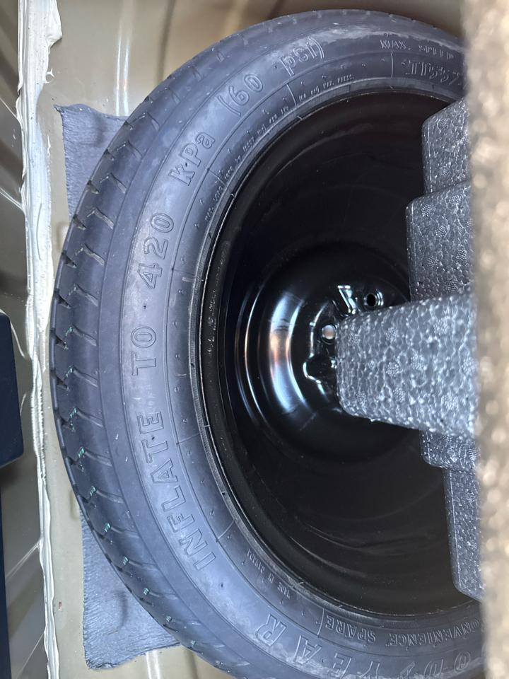 Toyota Avalon XLE Premium 2016