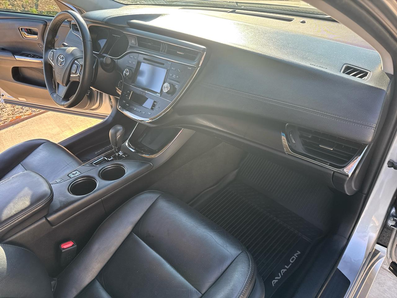 Toyota Avalon XLE Premium 2016