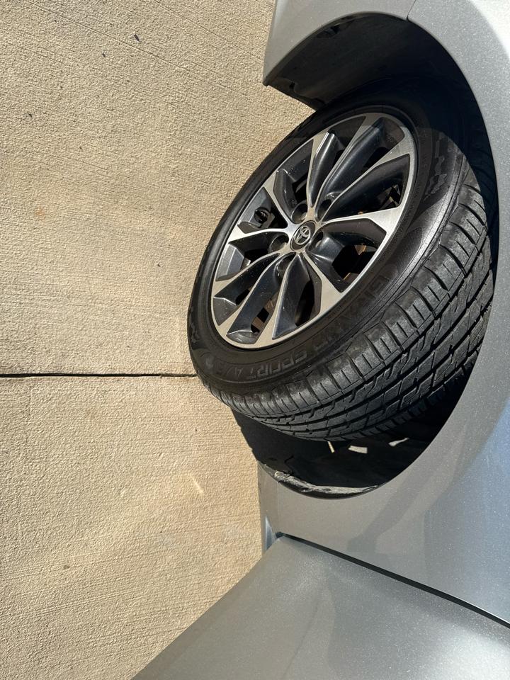 Toyota Avalon XLE Premium 2016