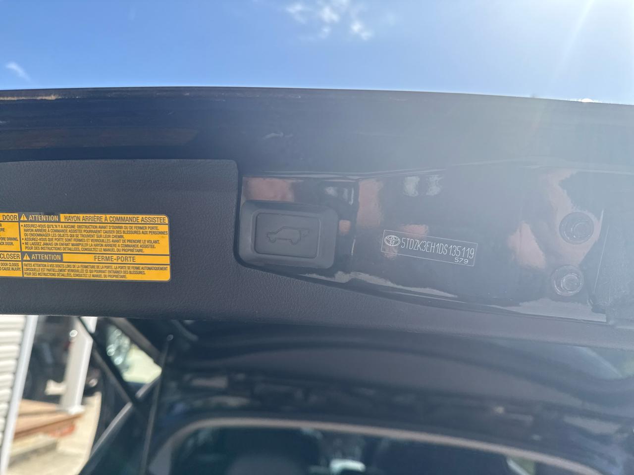 Toyota Highlander SE FWD V6 2013