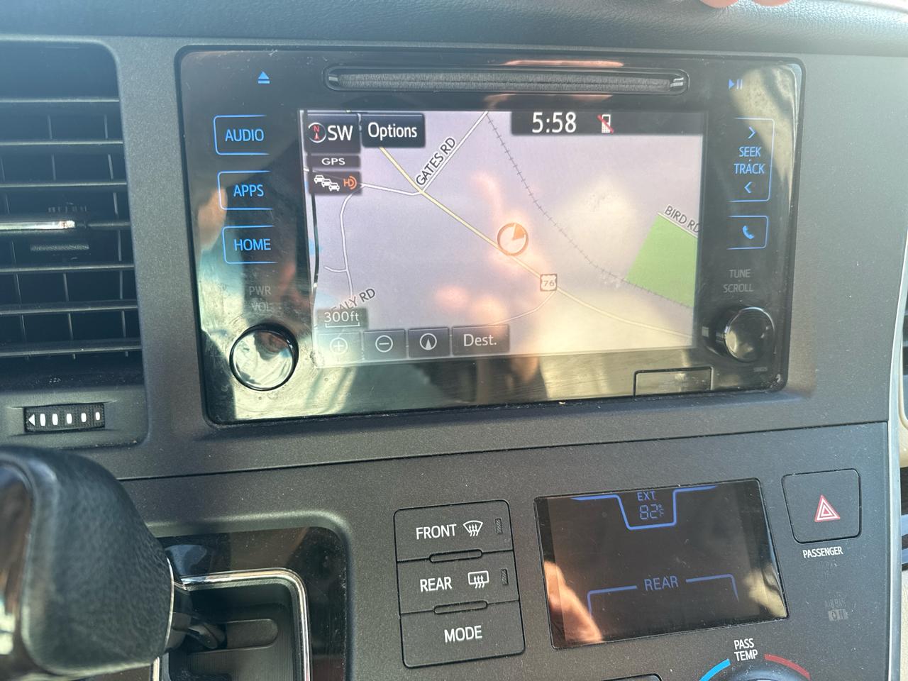 Toyota Sienna XLE FWD 8-Passenger V6 2015