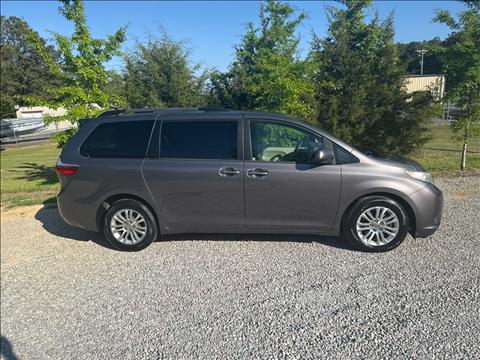 2015 Toyota Sienna XLE FWD 8-Passenger V6