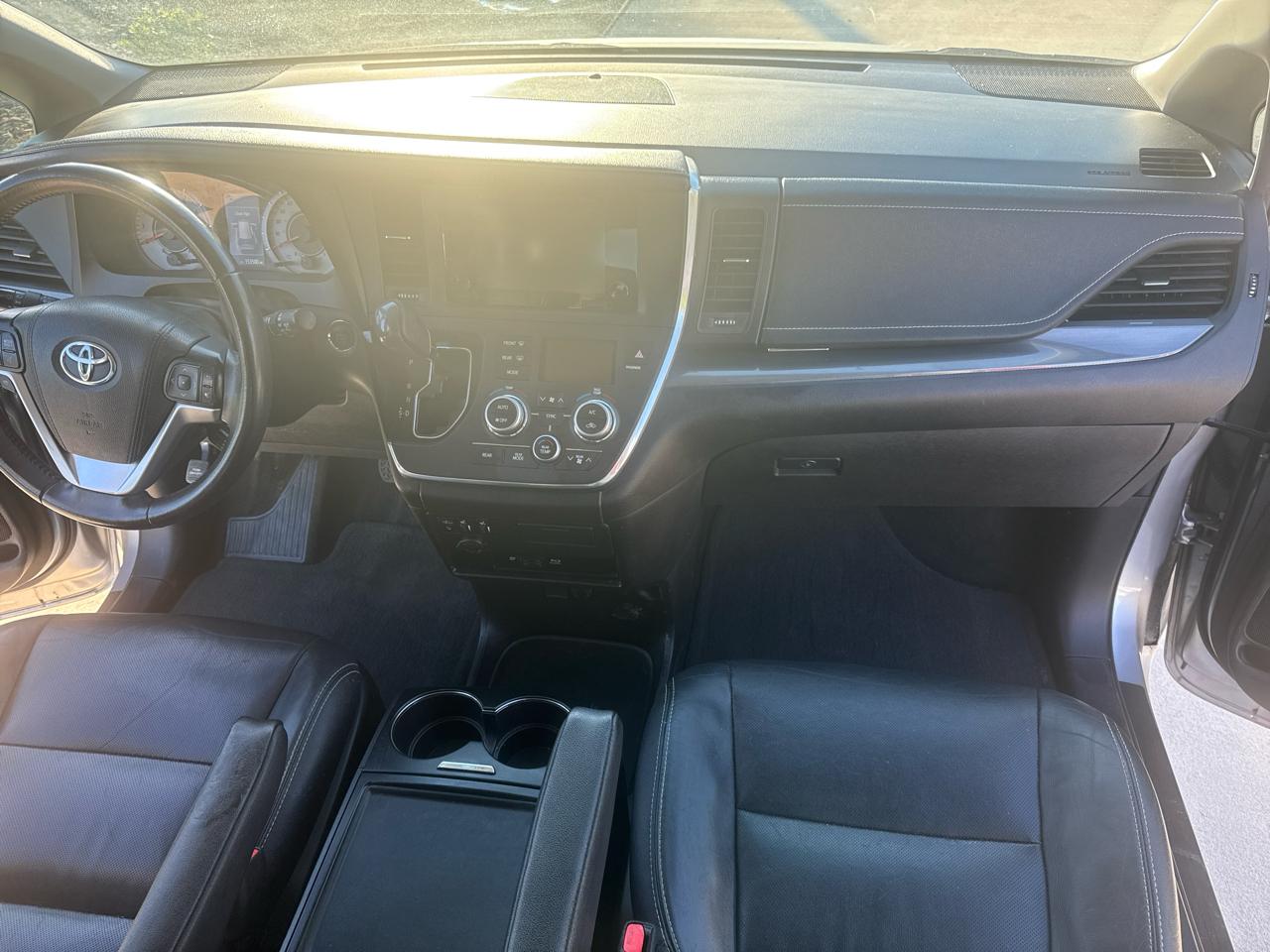Toyota Sienna SE 8-Passenger 2017