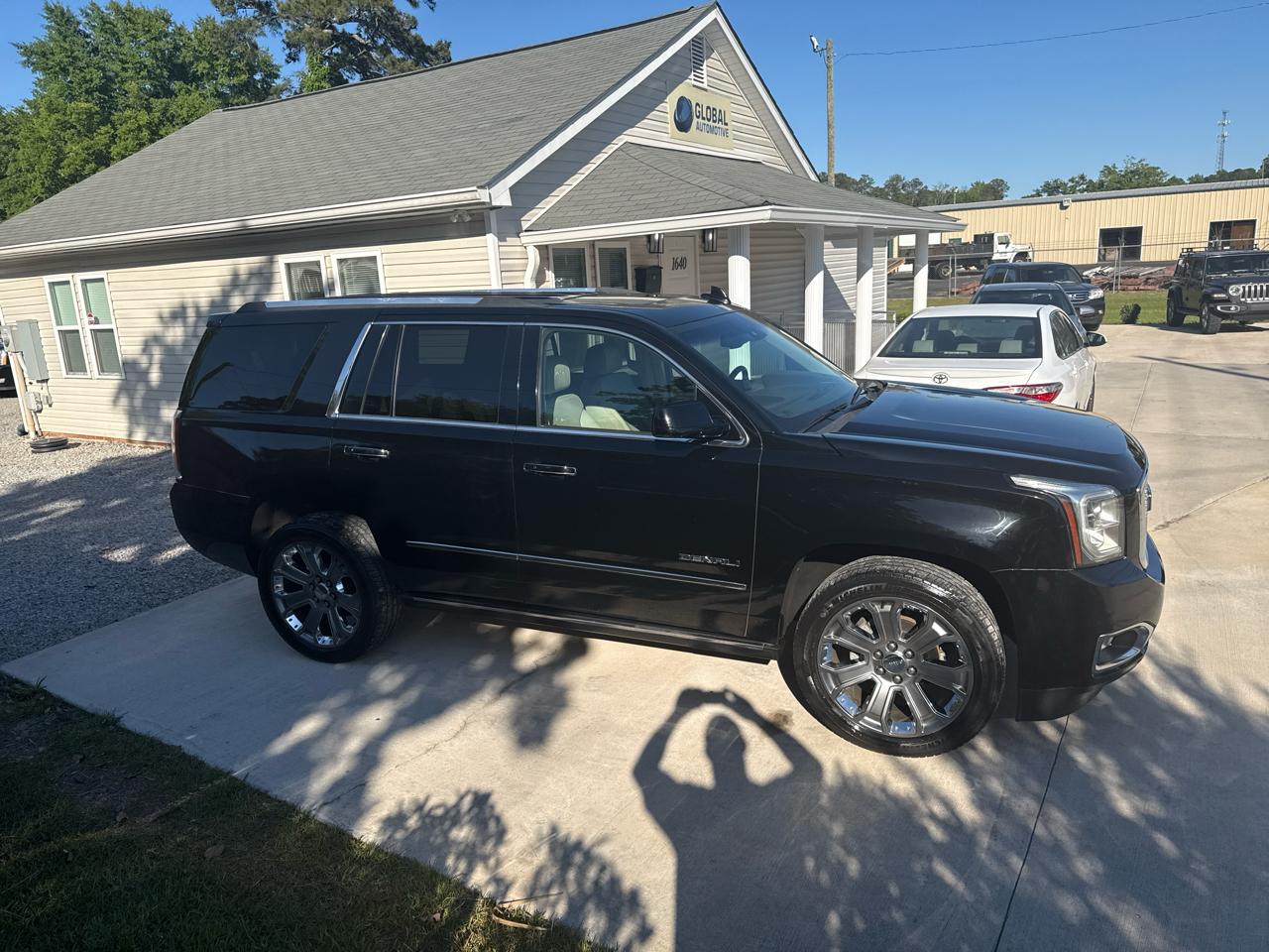 GMC Yukon Denali 2WD 2017