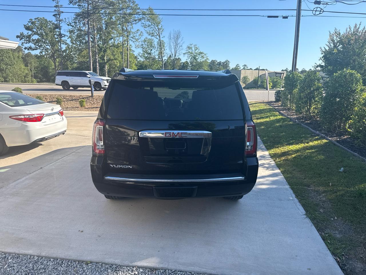 GMC Yukon Denali 2WD 2017