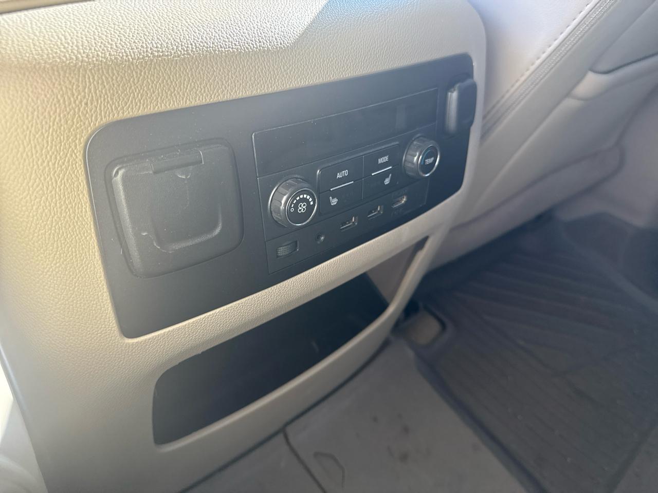 GMC Yukon Denali 2WD 2017