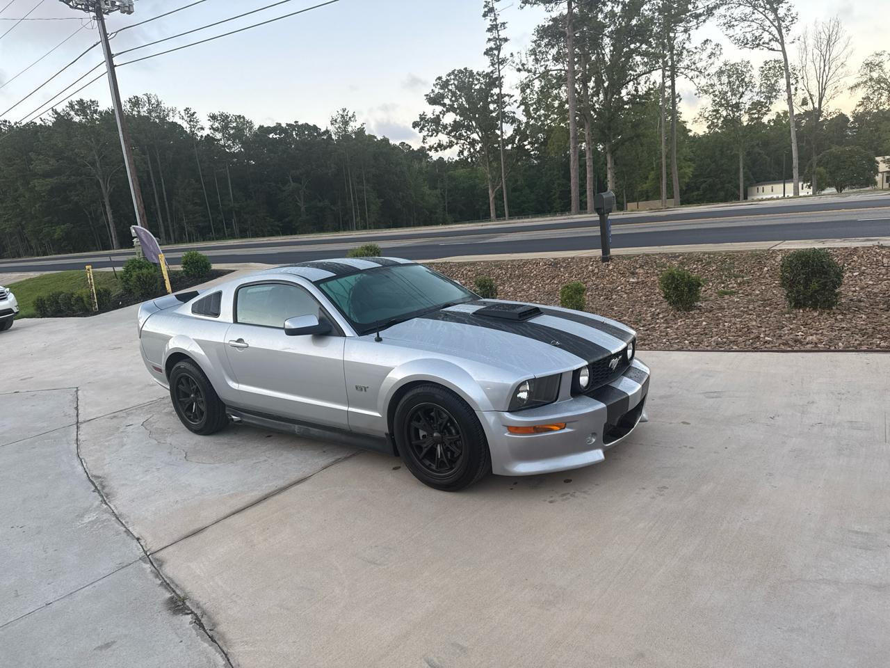 2006 Ford Mustang GT Deluxe Coupe