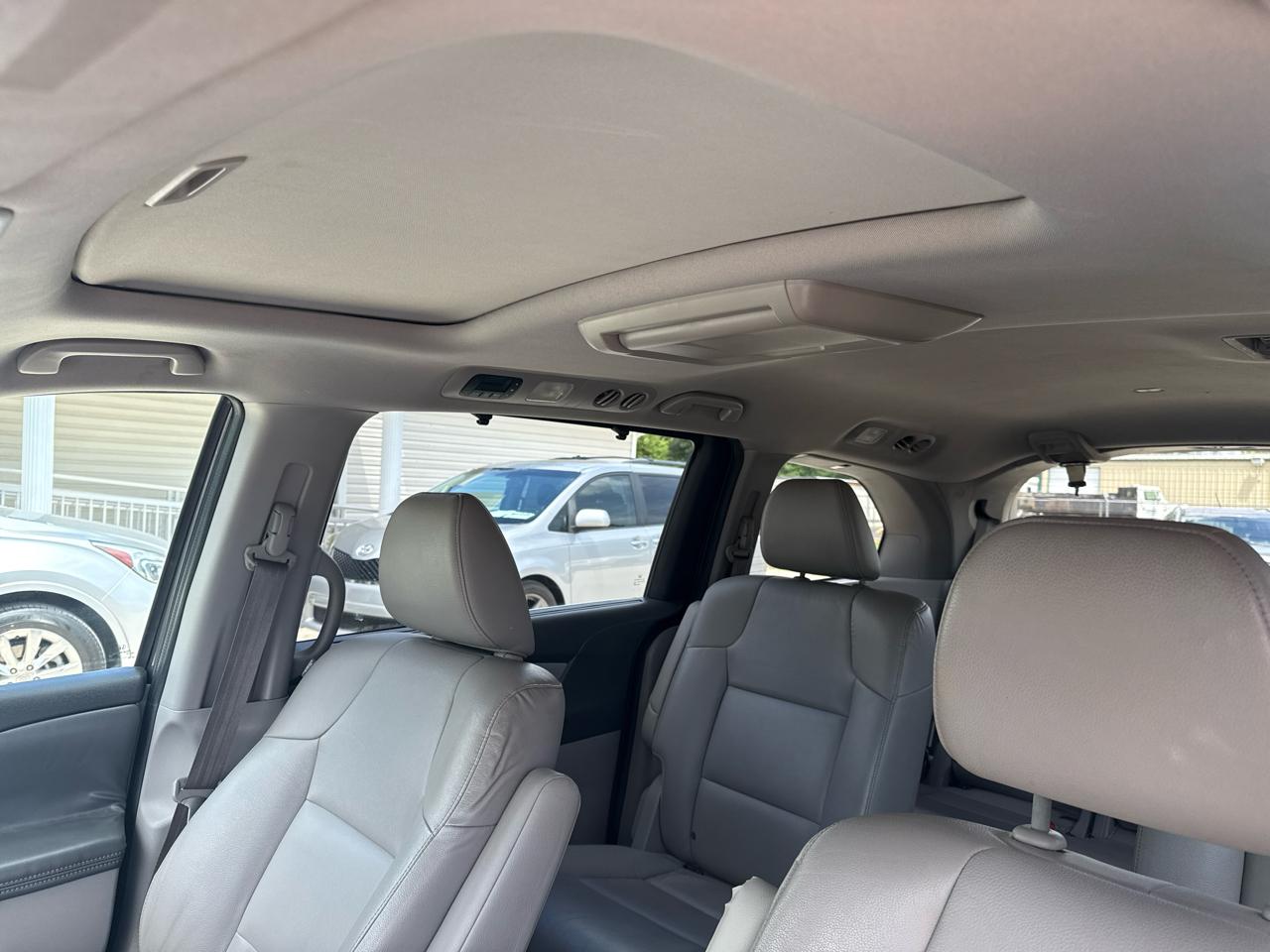 Honda Odyssey EX-L w/Rear Entertainment 2016
