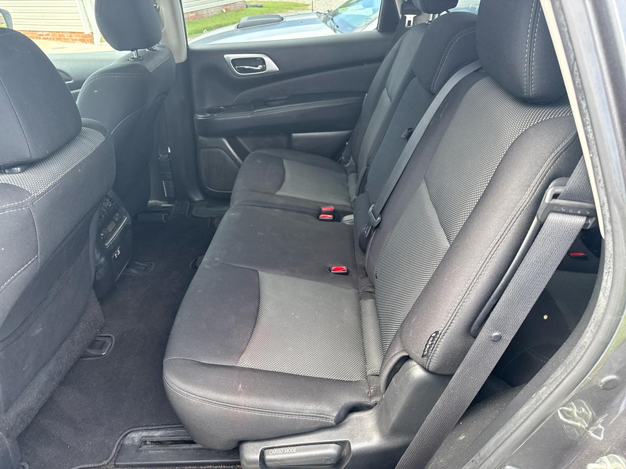 Nissan Pathfinder SV 2WD 2019
