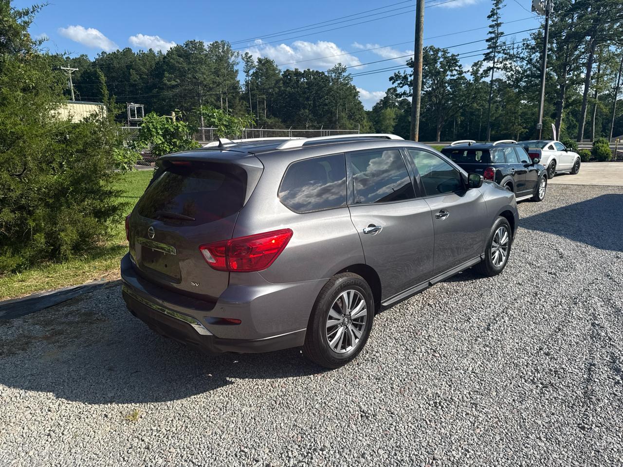 2019 Nissan Pathfinder SV - Photo 7