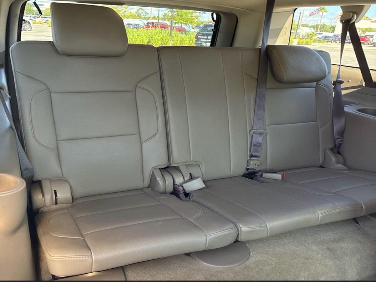 GMC Yukon XL SLT 2WD 2017