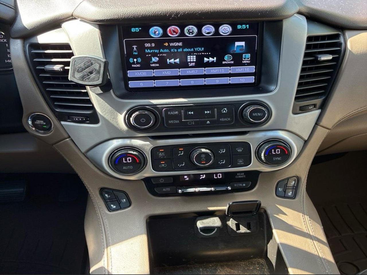 GMC Yukon XL SLT 2WD 2017