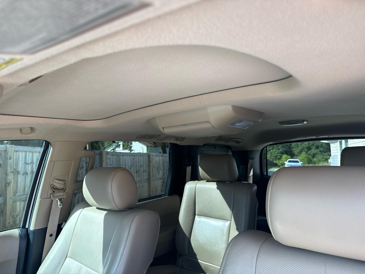 Toyota Sequoia Plantium 4WD FFV 2013