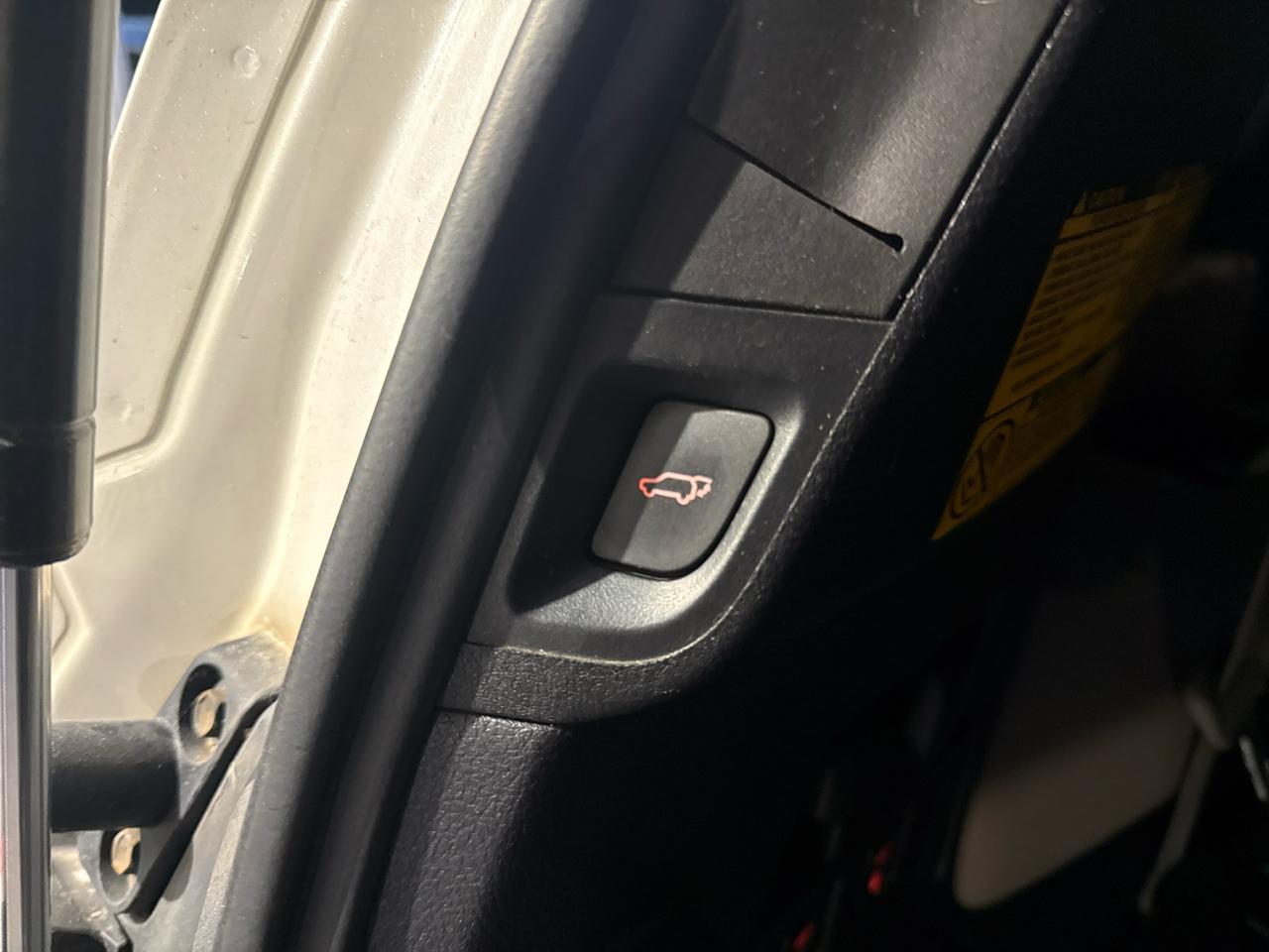 Toyota Sequoia Plantium 4WD FFV 2013