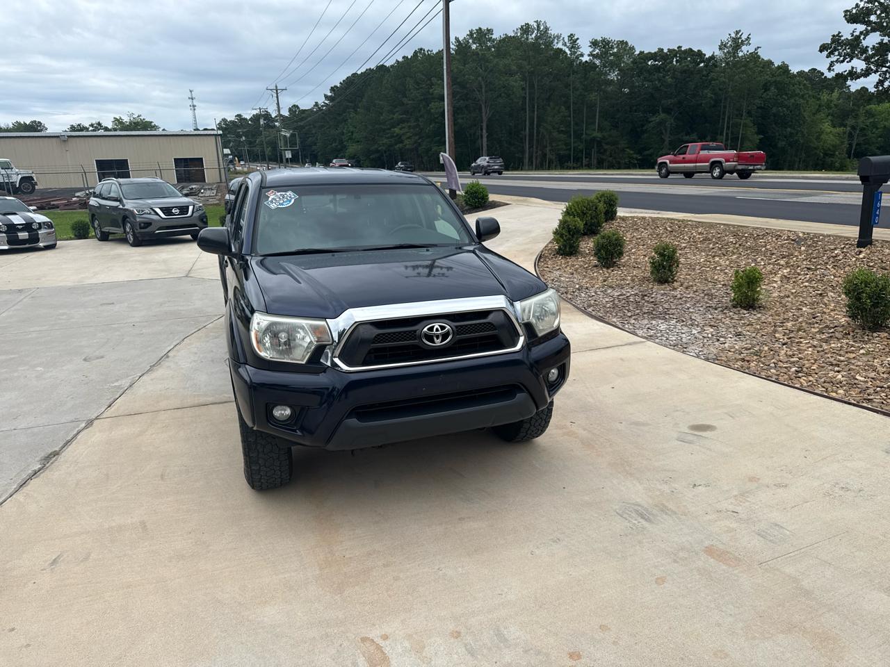 Toyota Tacoma PreRunner Double Cab V6 Auto 2WD 2012