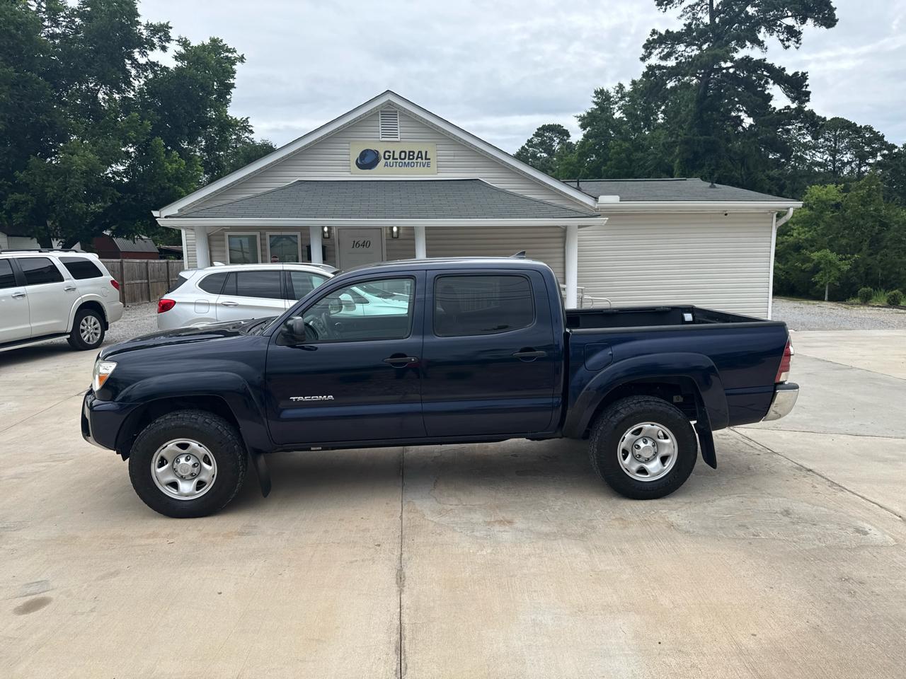 Toyota Tacoma PreRunner Double Cab V6 Auto 2WD 2012