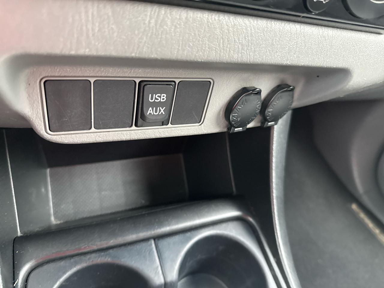 Toyota Tacoma PreRunner Double Cab V6 Auto 2WD 2012