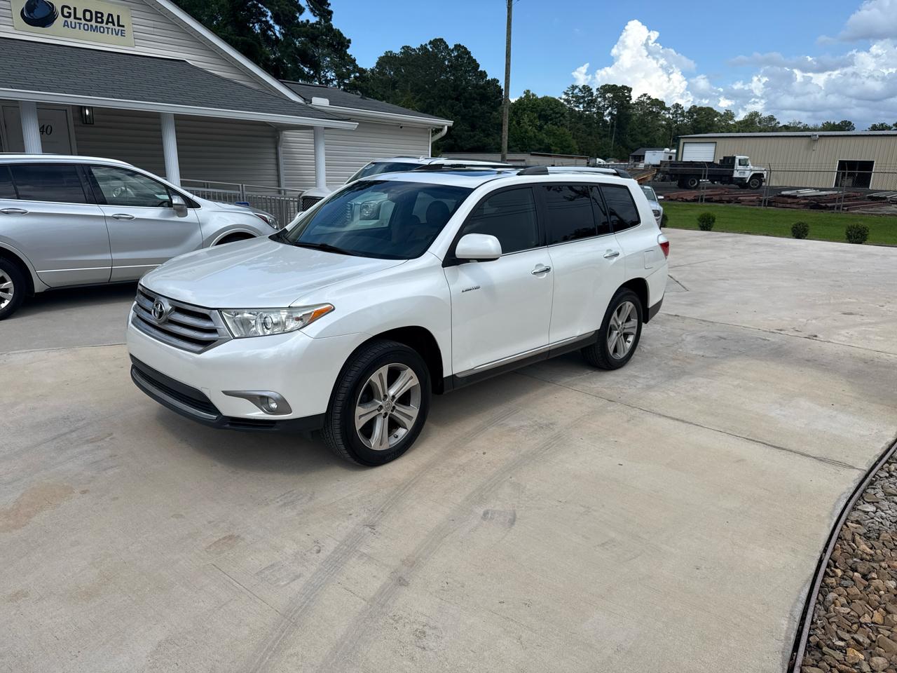 Toyota Highlander Limited 2WD 2013