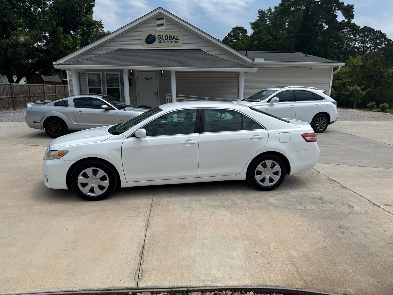 2011 Toyota Camry LE